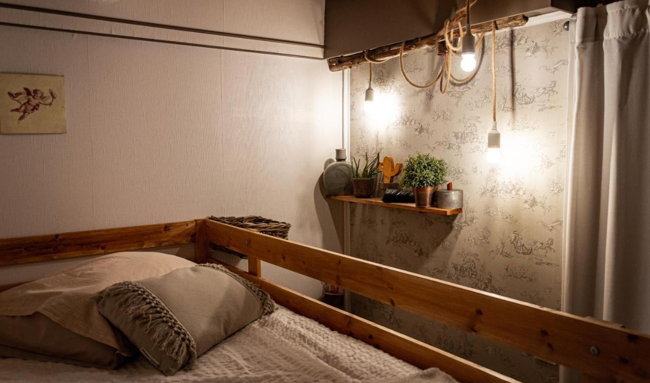 Abacard Home Chambre D'Hotes Adult Only Roquemaure  Exterior foto